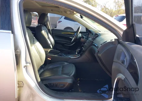 2012 Buick Regal Premium 1 z USA, uszkodzony, nr VIN 2G4GS5EK8C9208455